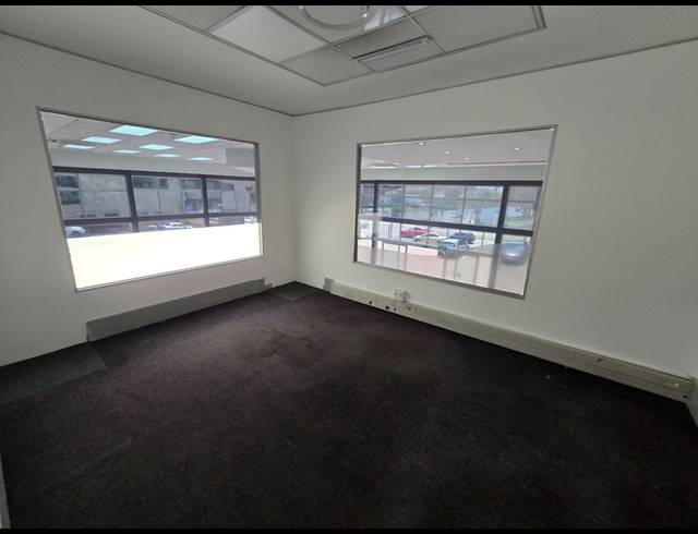 2,227M² SHOWROOM TO LET IN BRUMA